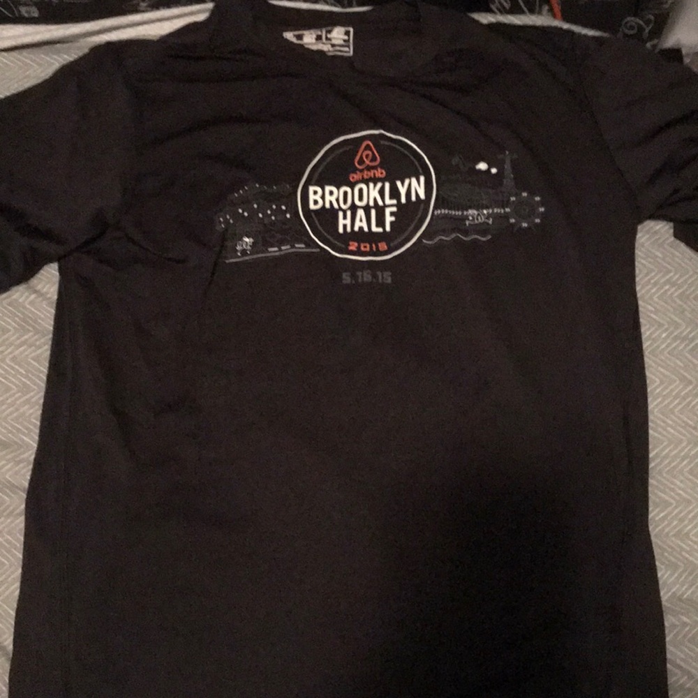 airbnb 2015 Brooklyn Half Shirt Small (USED)